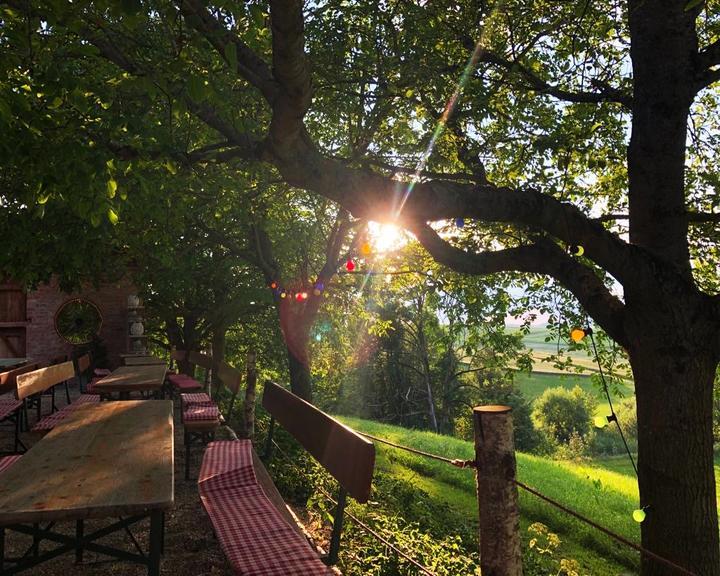 Wastl Biergarten Gasthaus